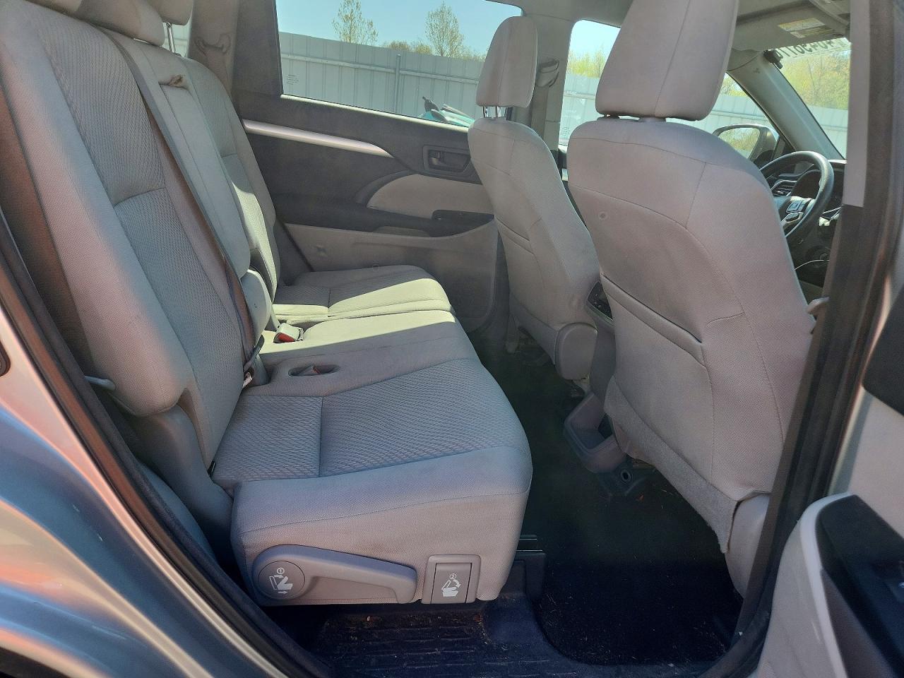 2017 TOYOTA HIGHLANDER