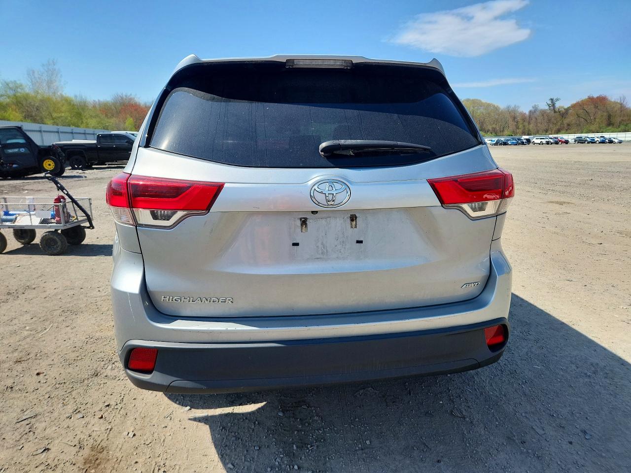 2017 TOYOTA HIGHLANDER