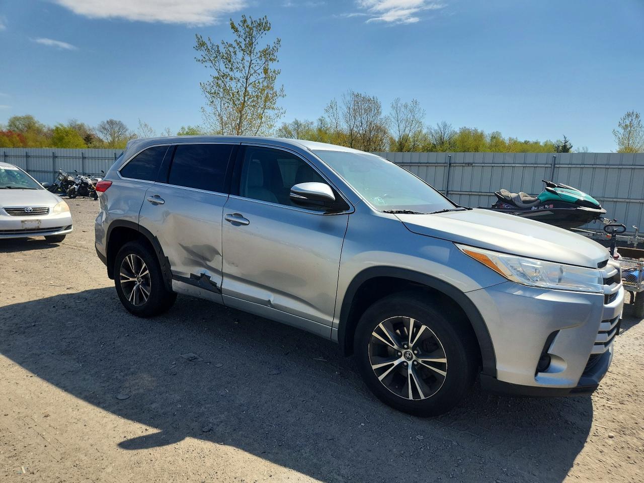 2017 TOYOTA HIGHLANDER