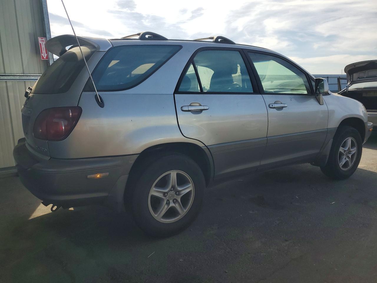 2000 LEXUS RX350