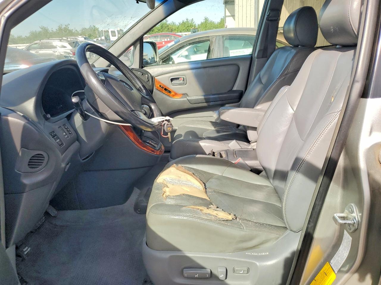2000 LEXUS RX350