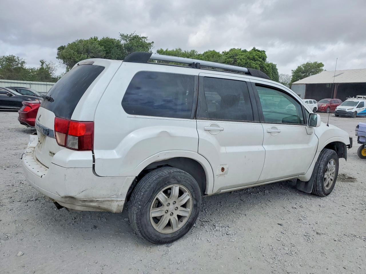 2010 MITSUBISHI ENDEAVOR