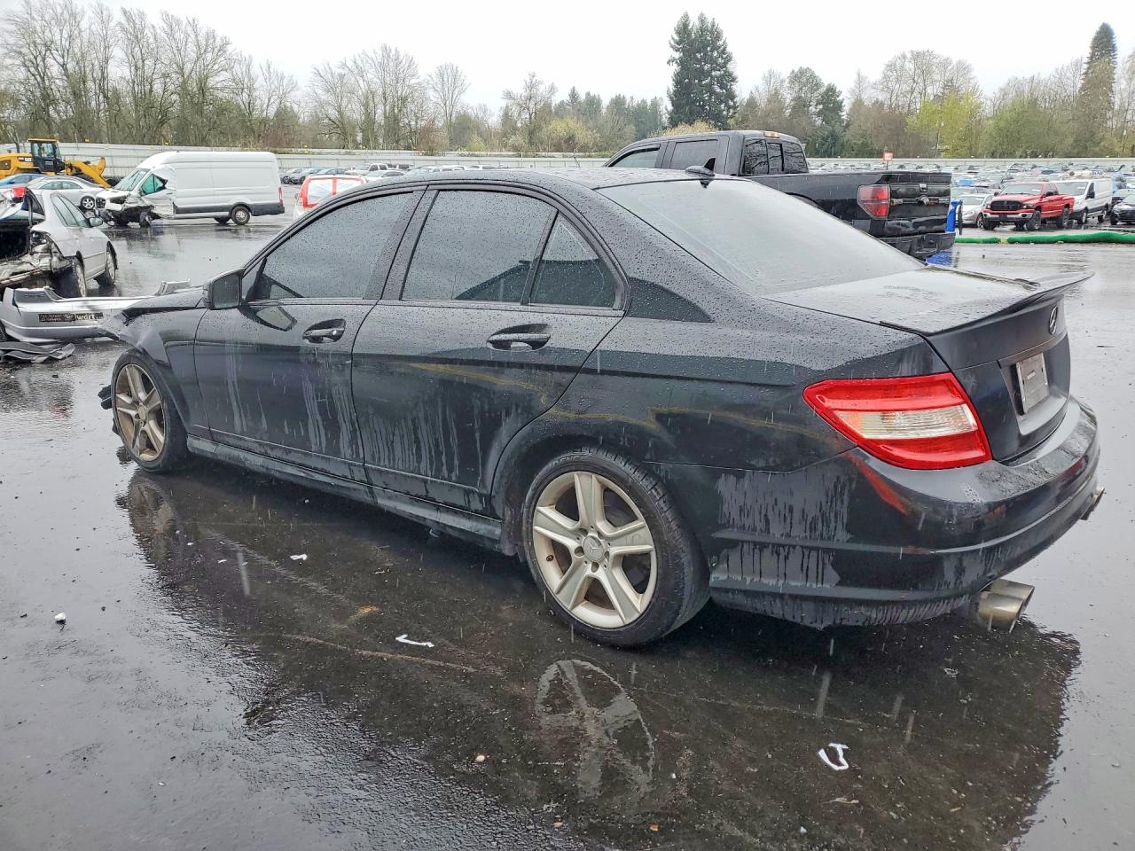 2011 MERCEDES-BENZ C-CLASS