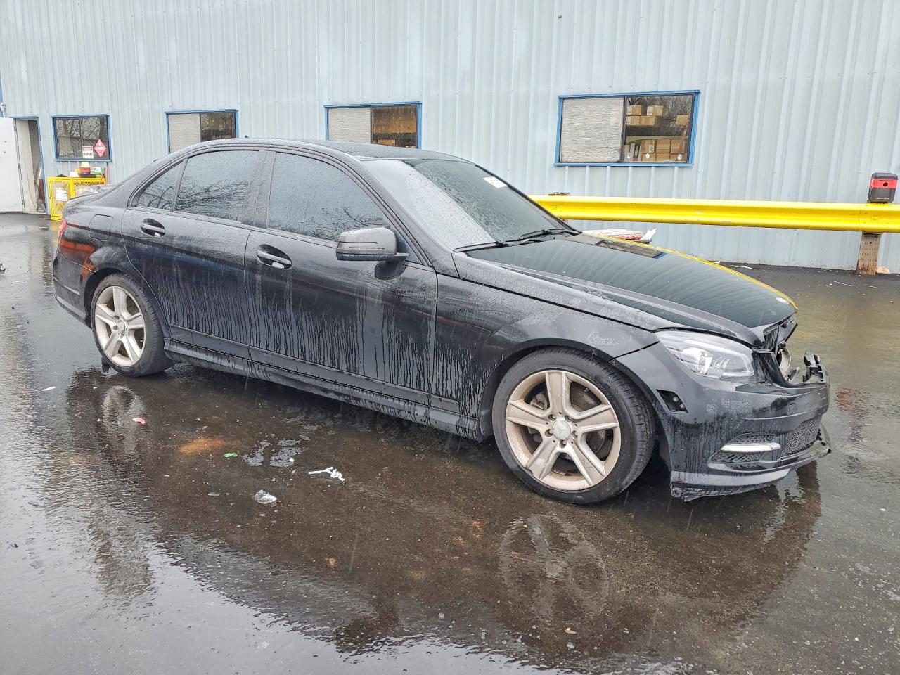 2011 MERCEDES-BENZ C-CLASS