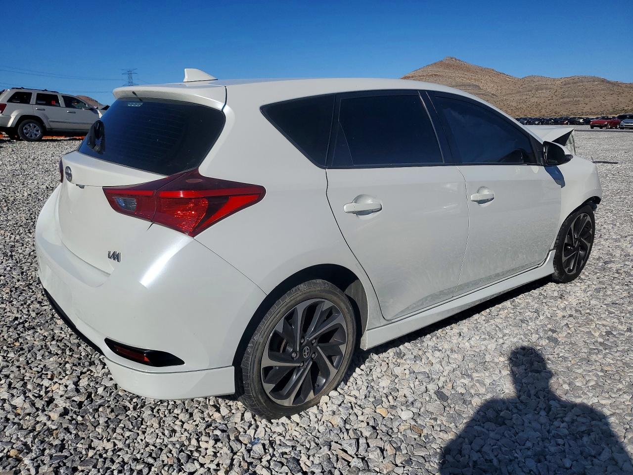 2016 SCION IM