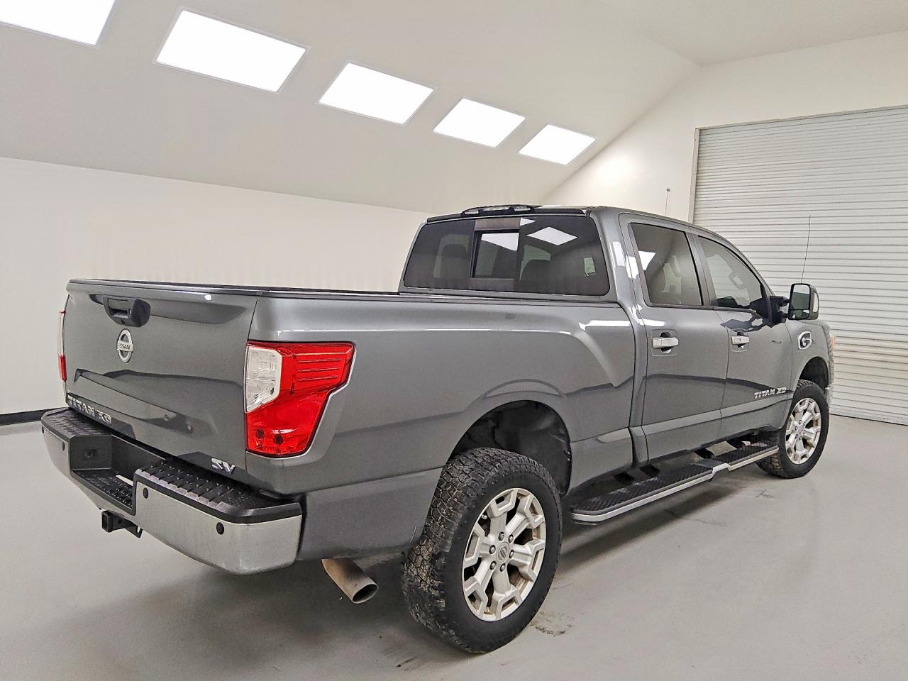 2016 NISSAN TITAN