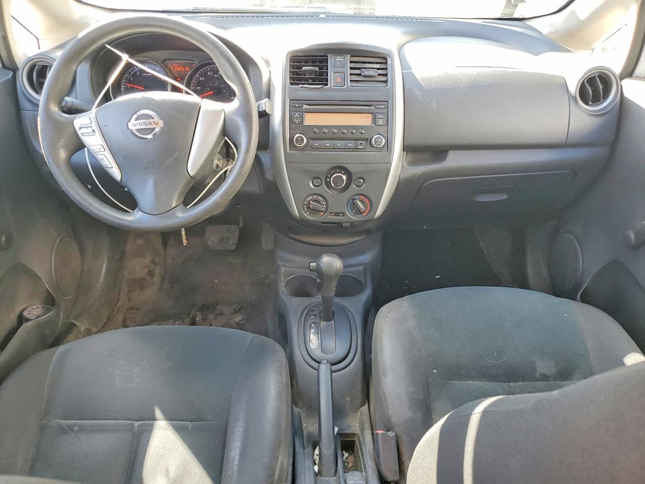 2015 NISSAN VERSA