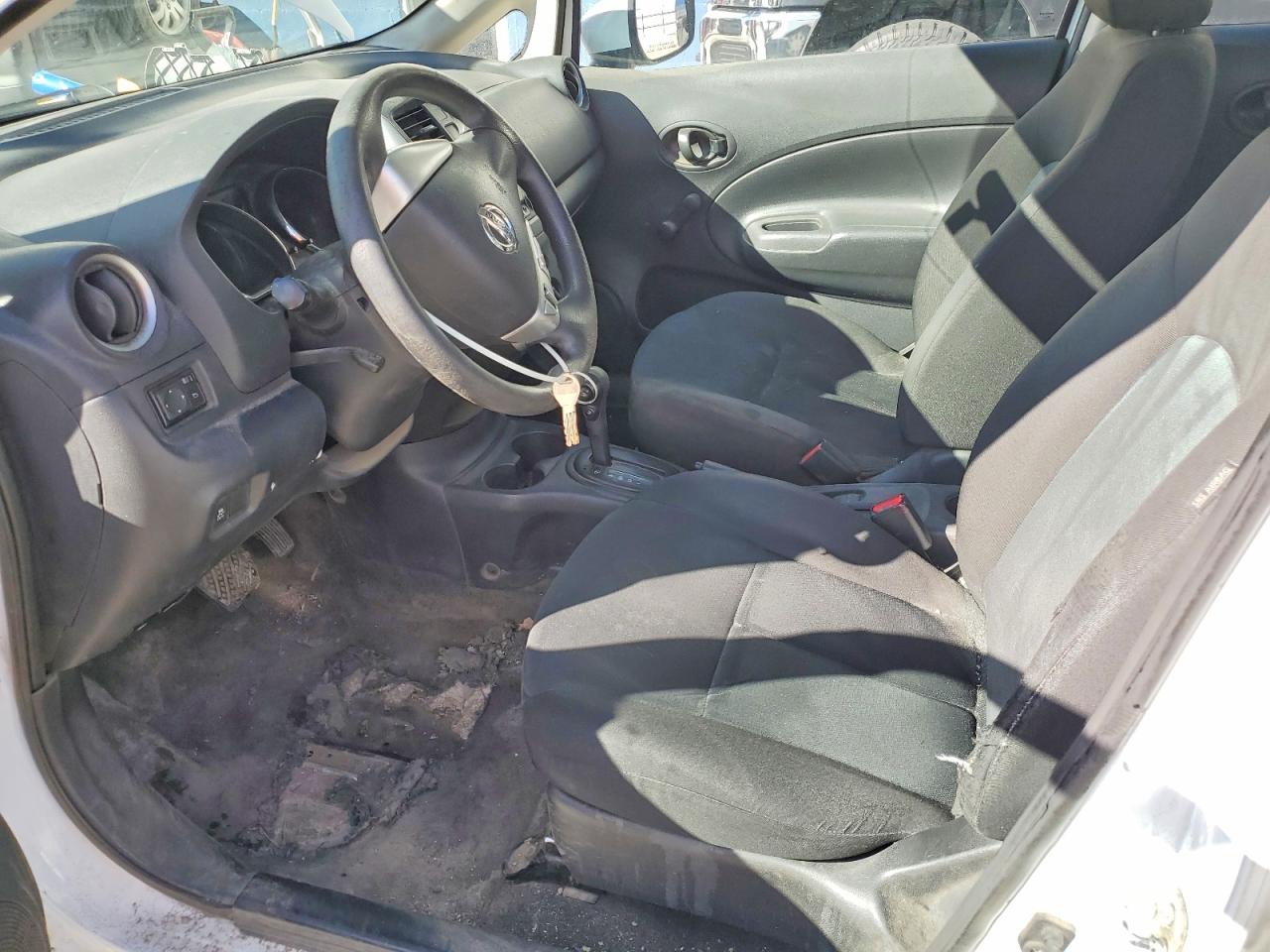 2015 NISSAN VERSA