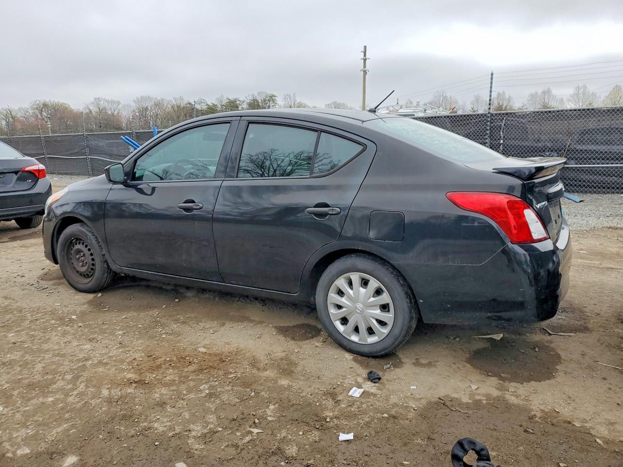 2016 NISSAN VERSA