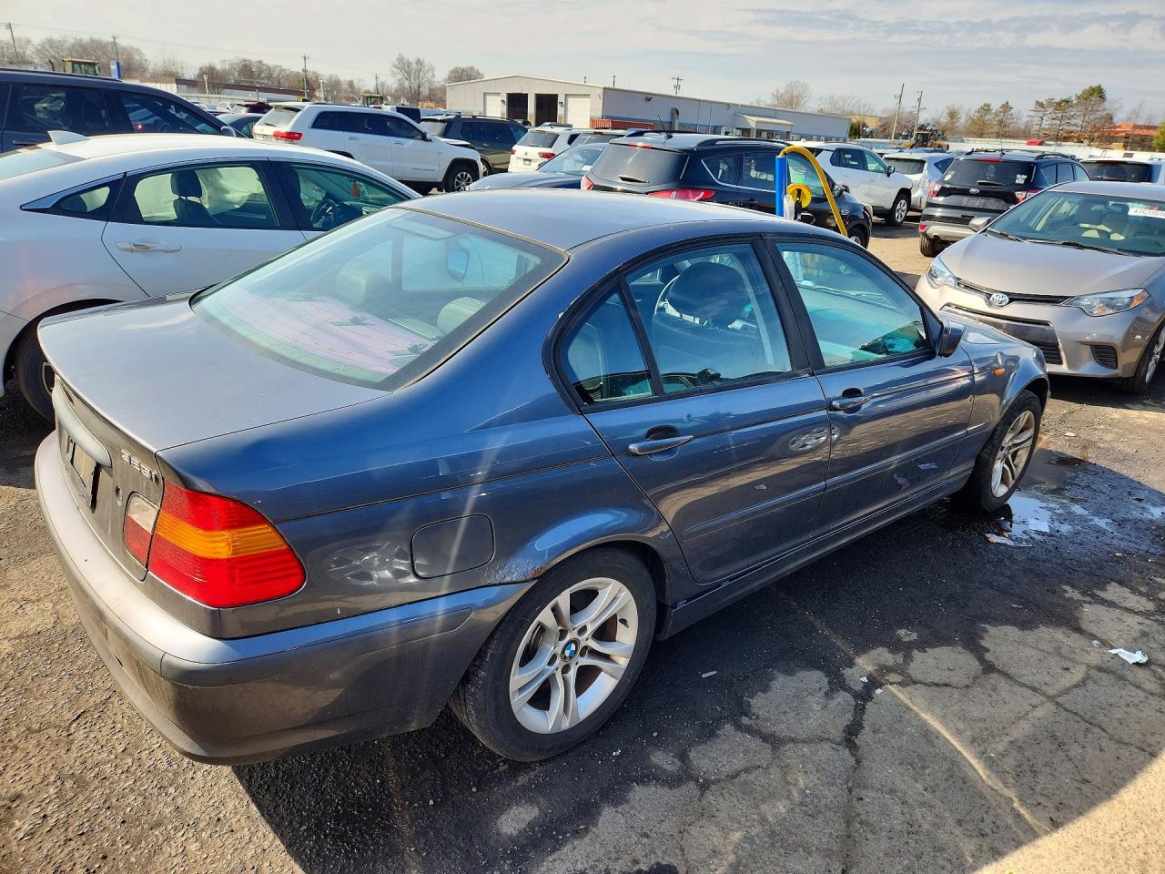 2002 BMW 3 SERIES