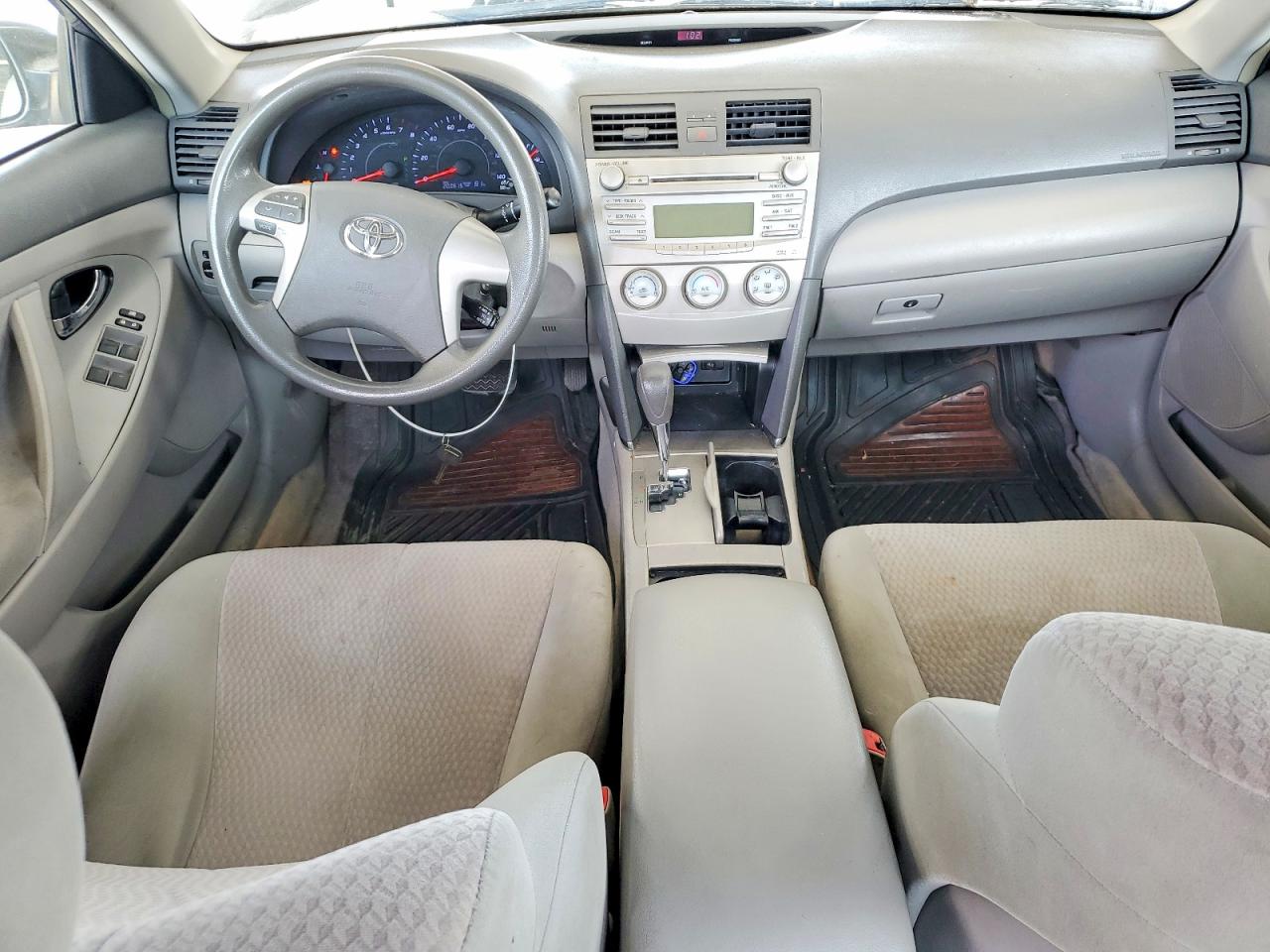 2011 TOYT CAMRY