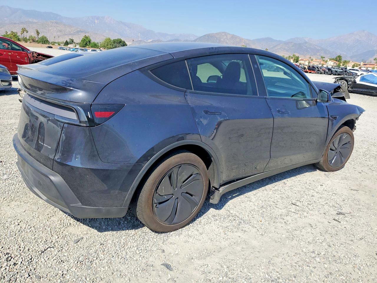 2026 TESLA MODEL Y