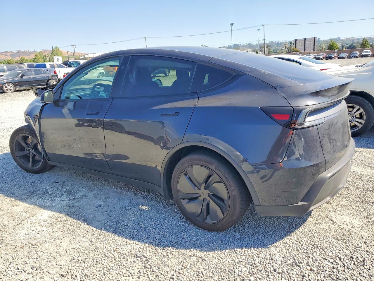 2026 TESLA MODEL Y