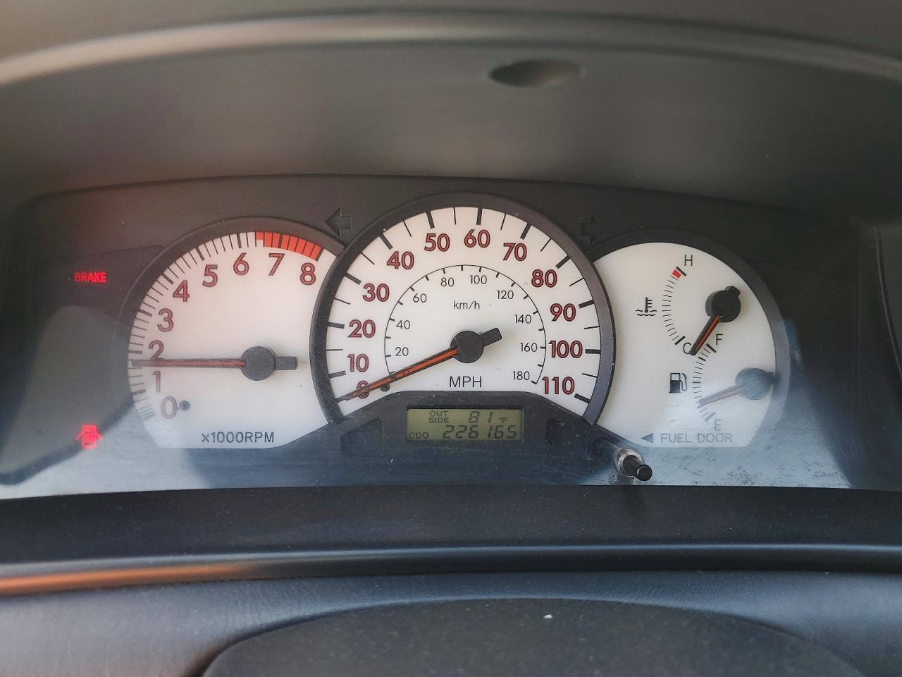 2004 TOYOTA COROLLA