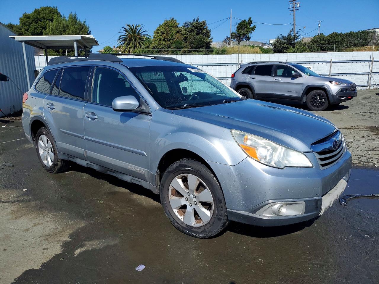 2012 SUBARU OUTBACK