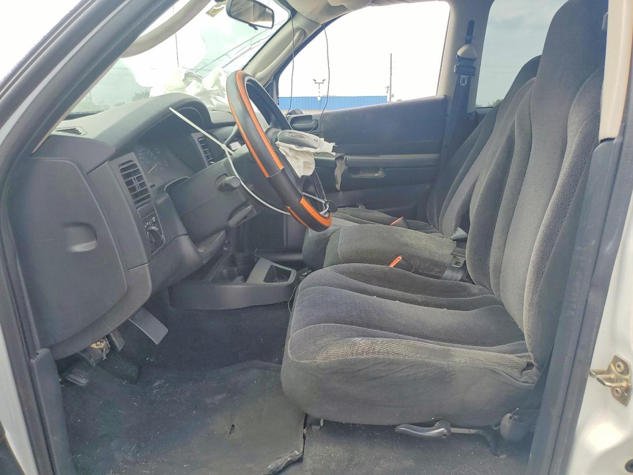 2002 DODGE DAKOTA