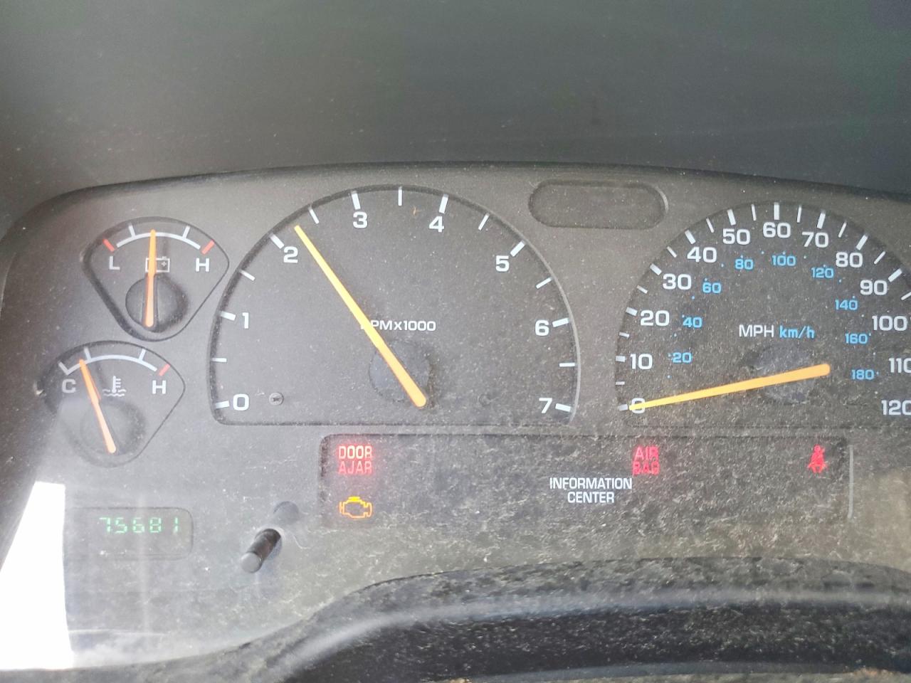 2002 DODGE DAKOTA