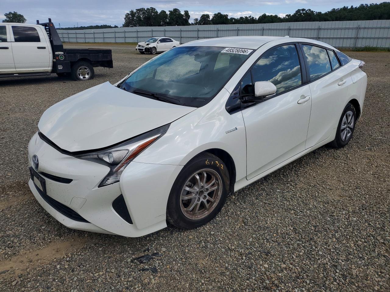 2016 TOYOTA PRIUS