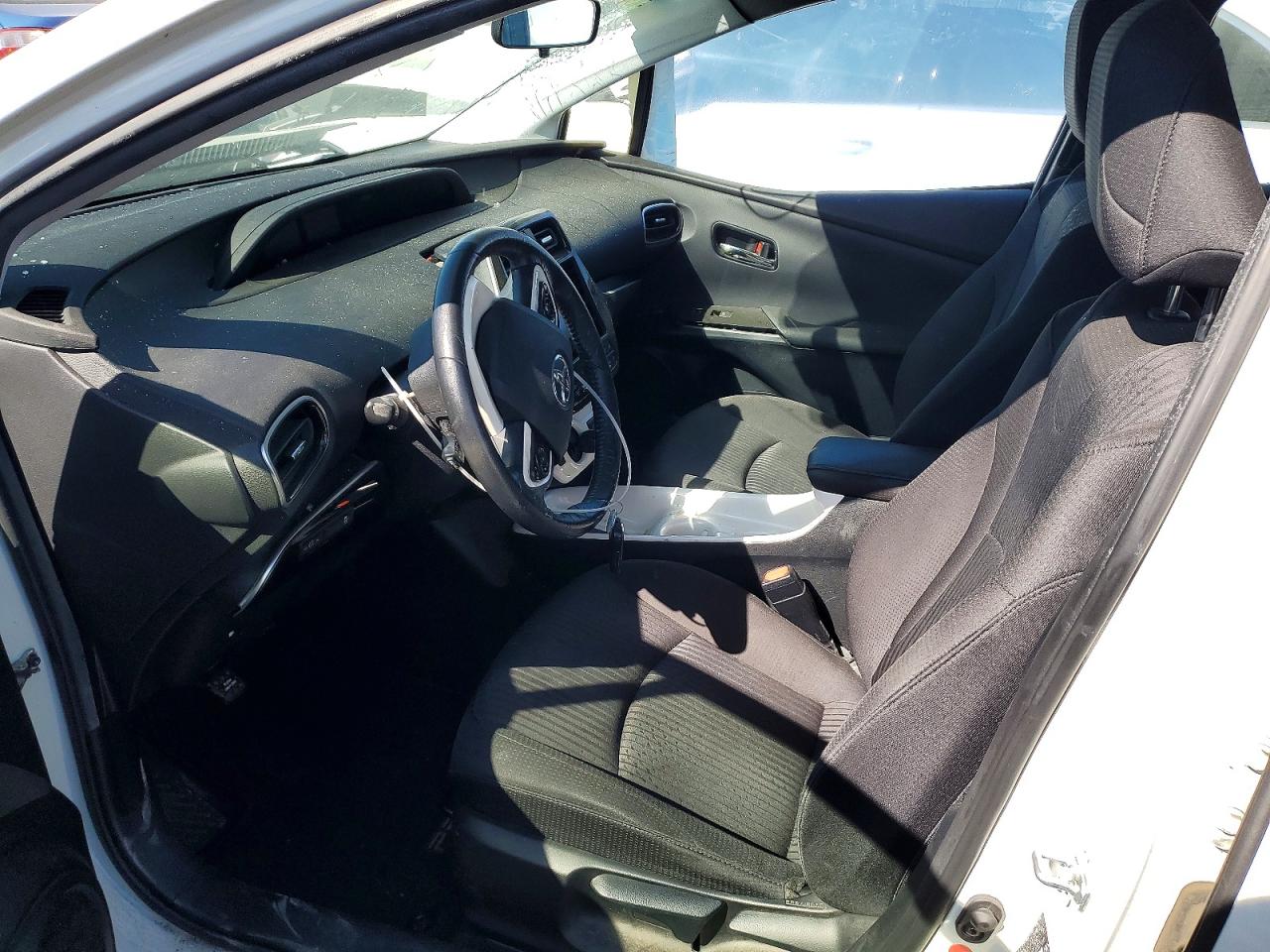 2016 TOYOTA PRIUS