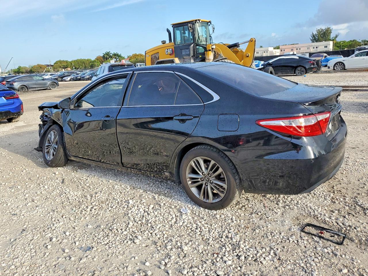 2016 TOYOTA CAMRY