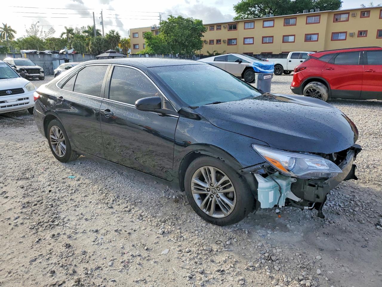 2016 TOYOTA CAMRY