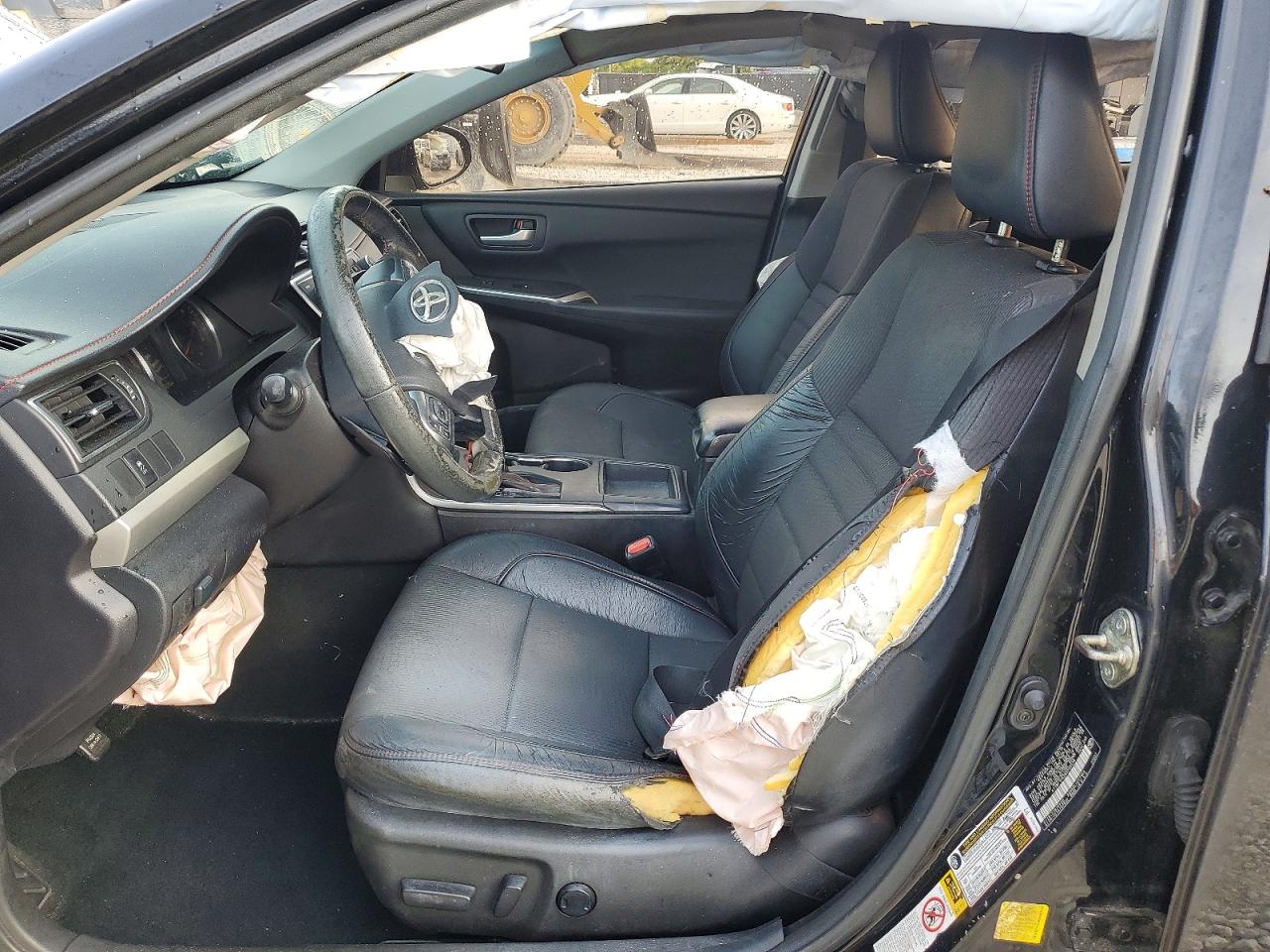2016 TOYOTA CAMRY