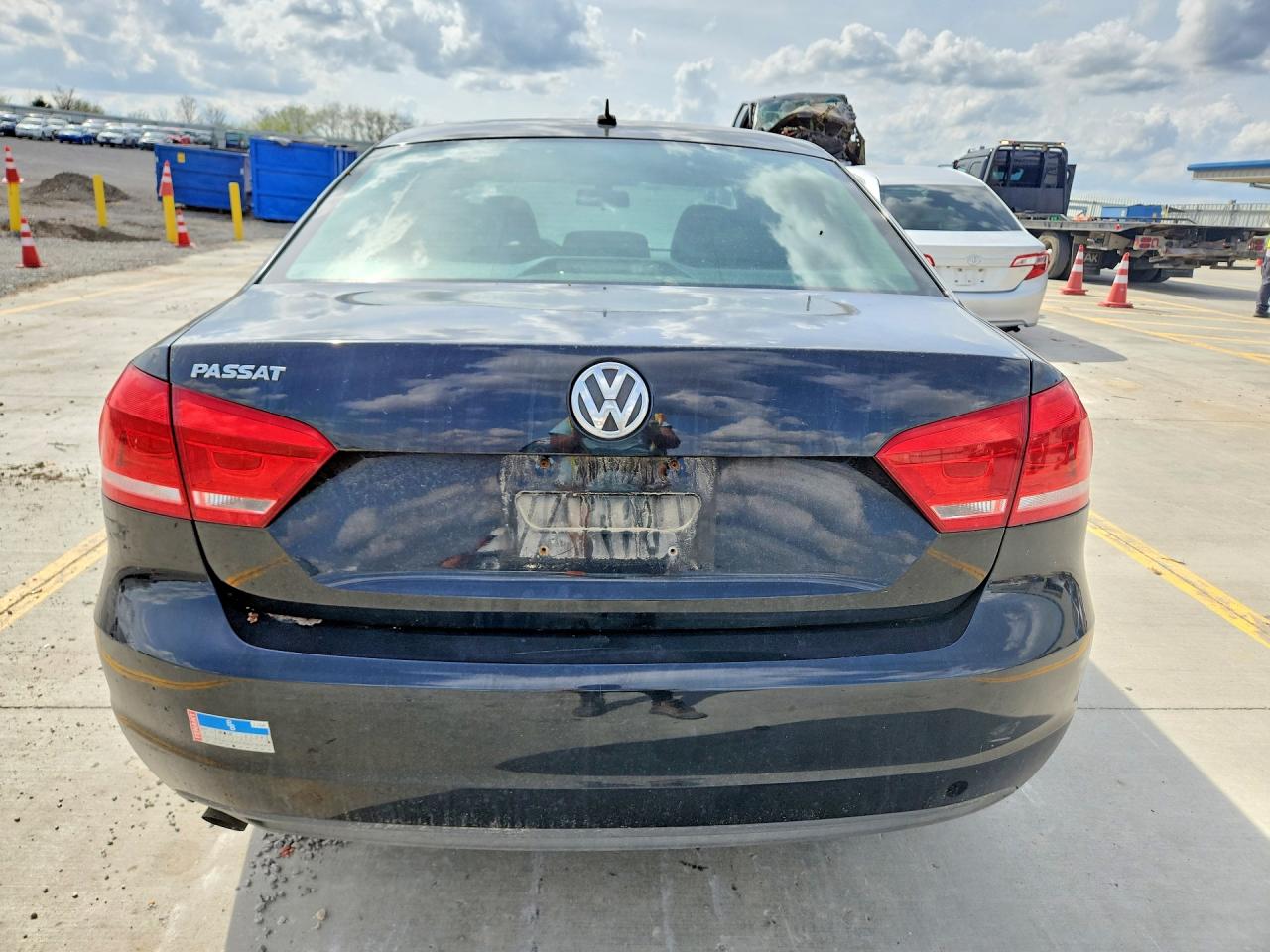 2012 VOLKSWAGEN PASSAT