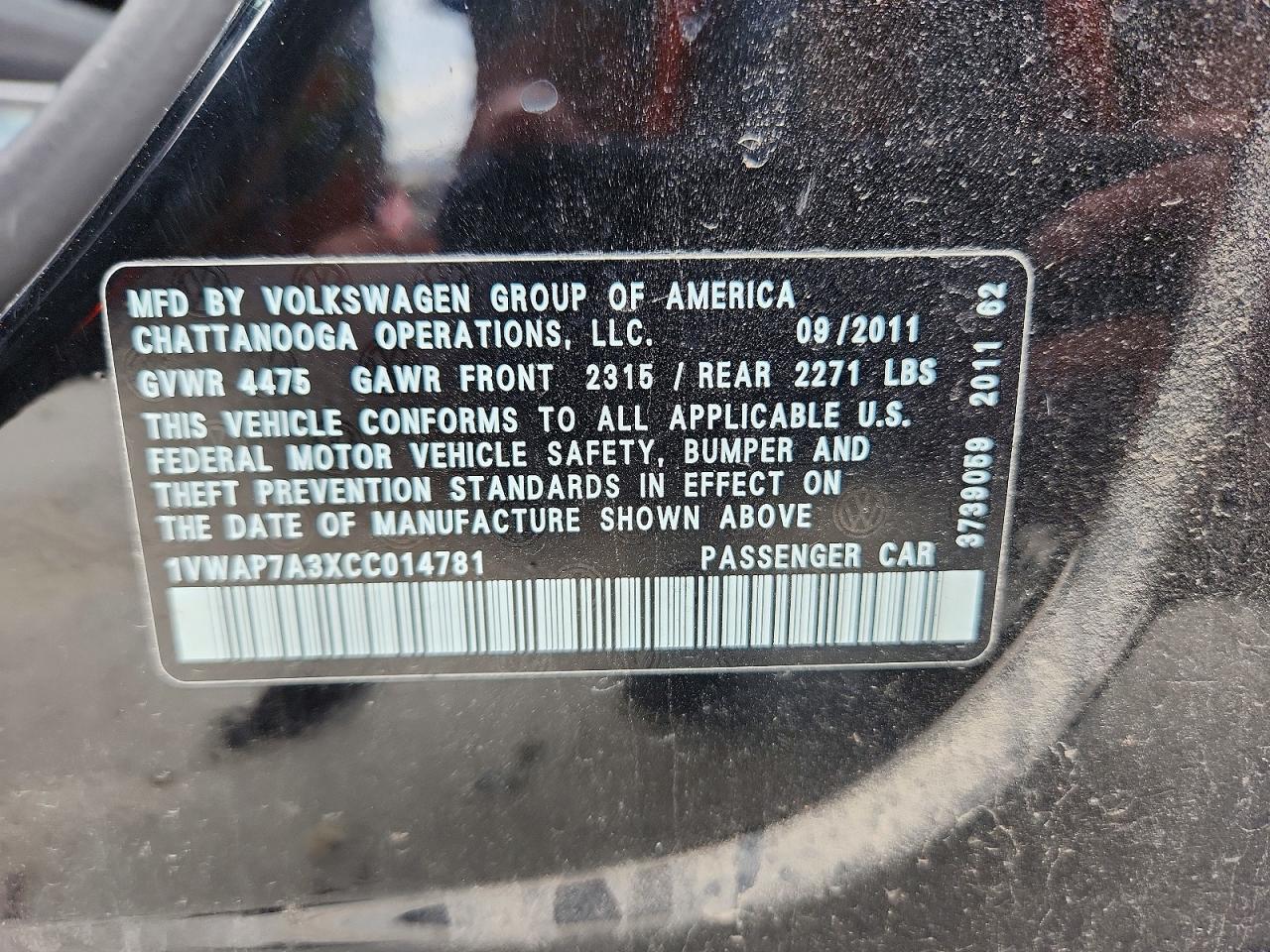 2012 VOLKSWAGEN PASSAT