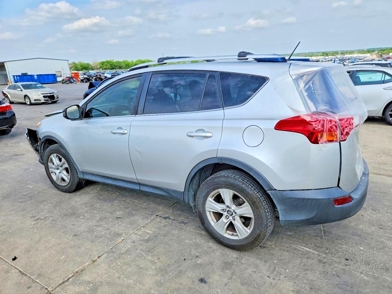 2014 TOYOTA RAV4