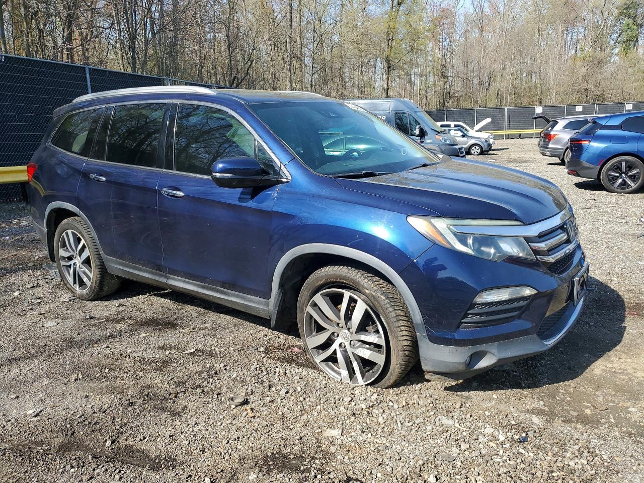 2017 HONDA PILOT