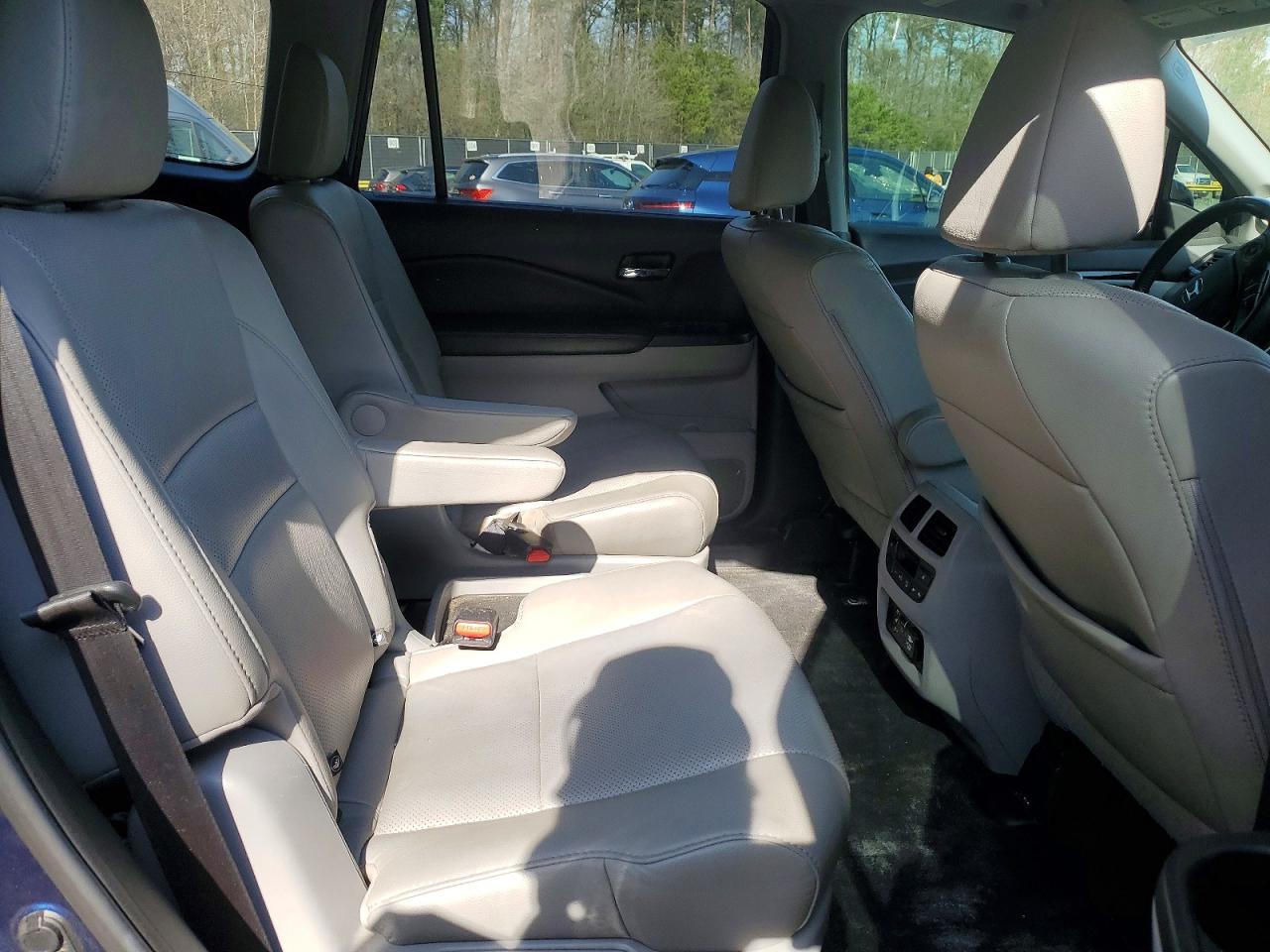 2017 HONDA PILOT