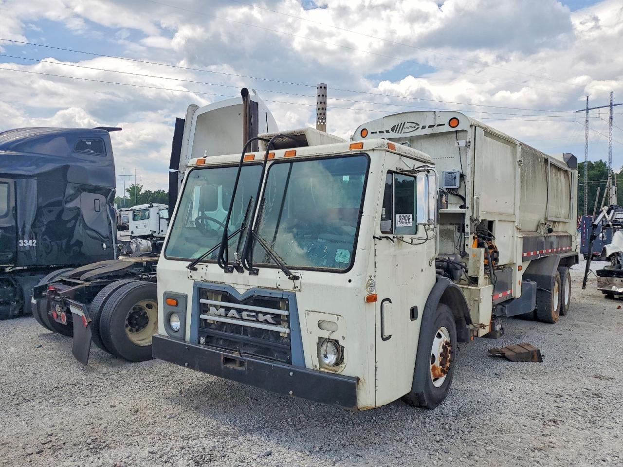 2015 MACK ALL OTHER