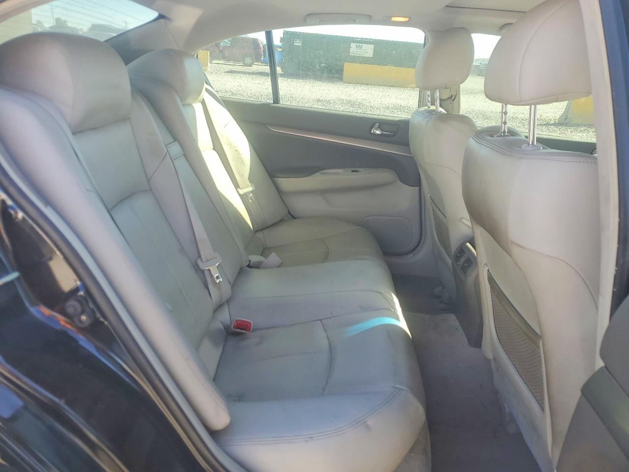 2010 INFINITI G37