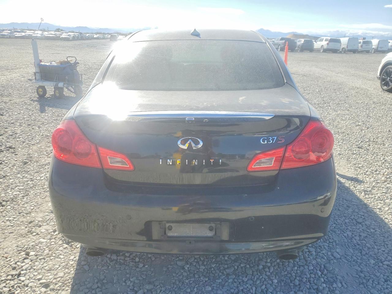 2010 INFINITI G37