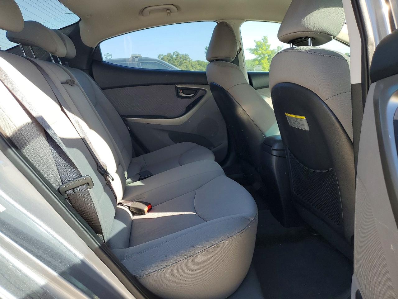 2012 HYUNDAI ELANTRA