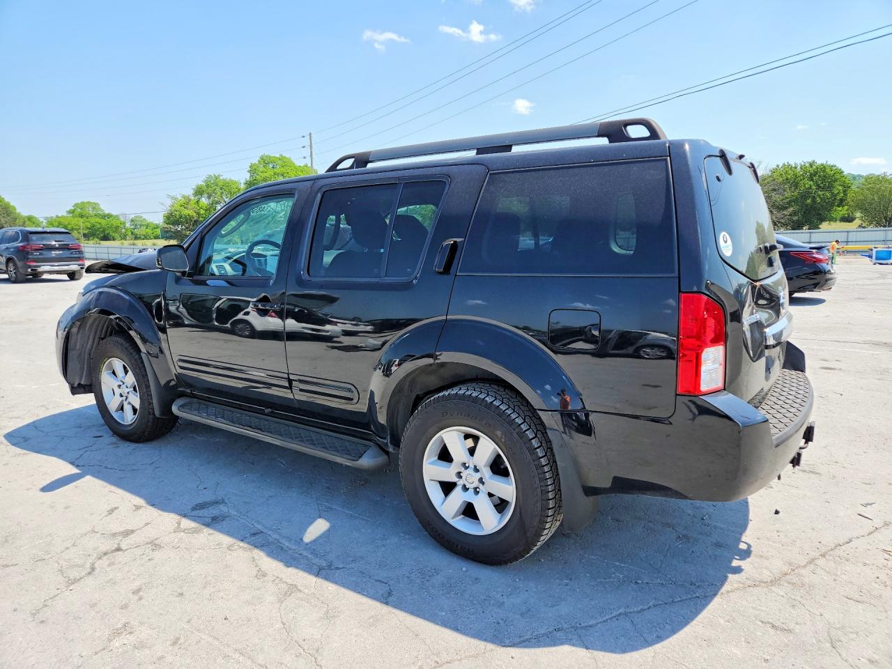 2012 NISSAN PATHFINDER