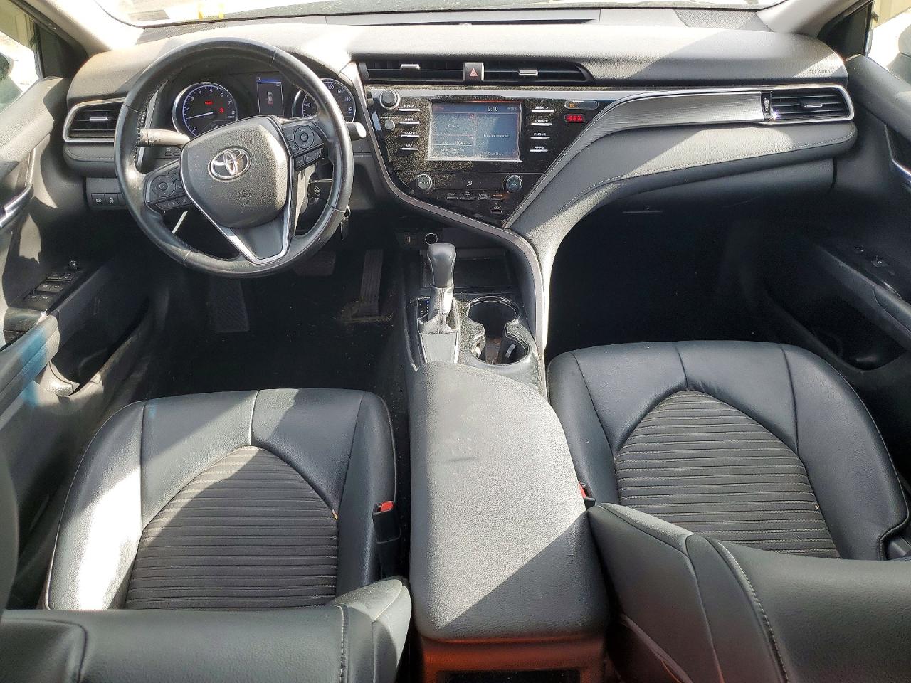 2019 TOYOTA CAMRY