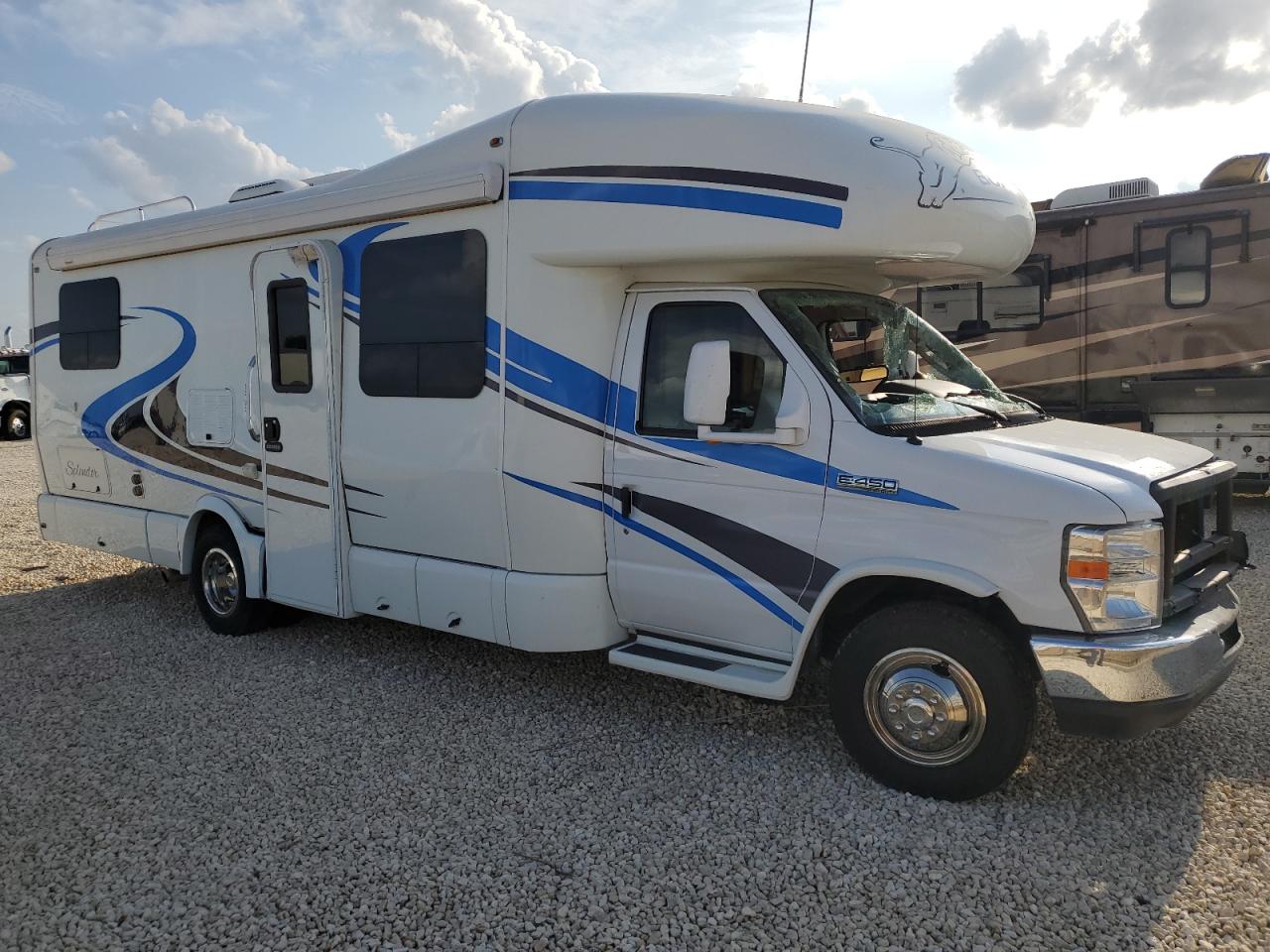 2014 BORNFCOACH ECONOLINE