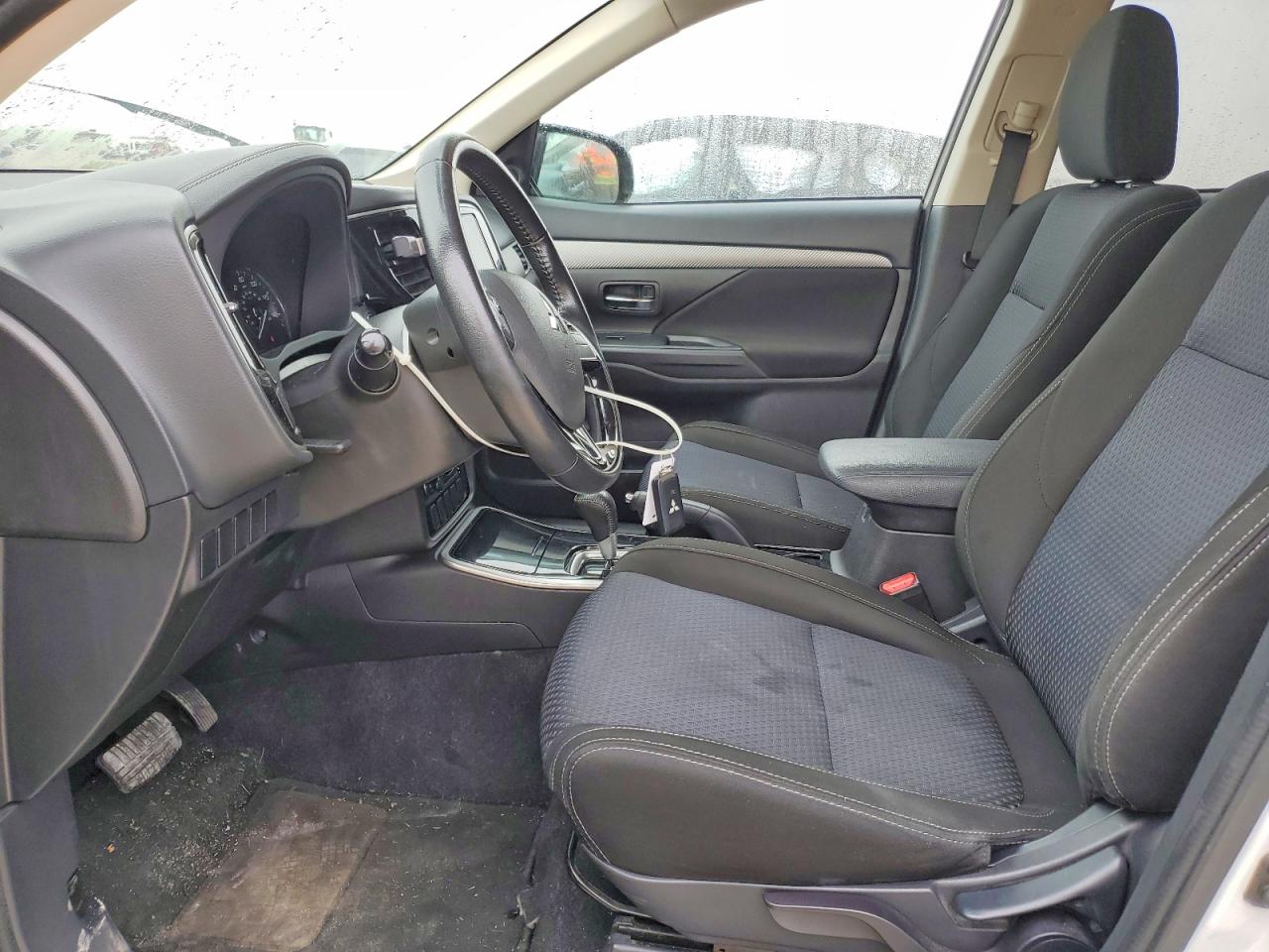 2018 MITSUBISHI OUTLANDER