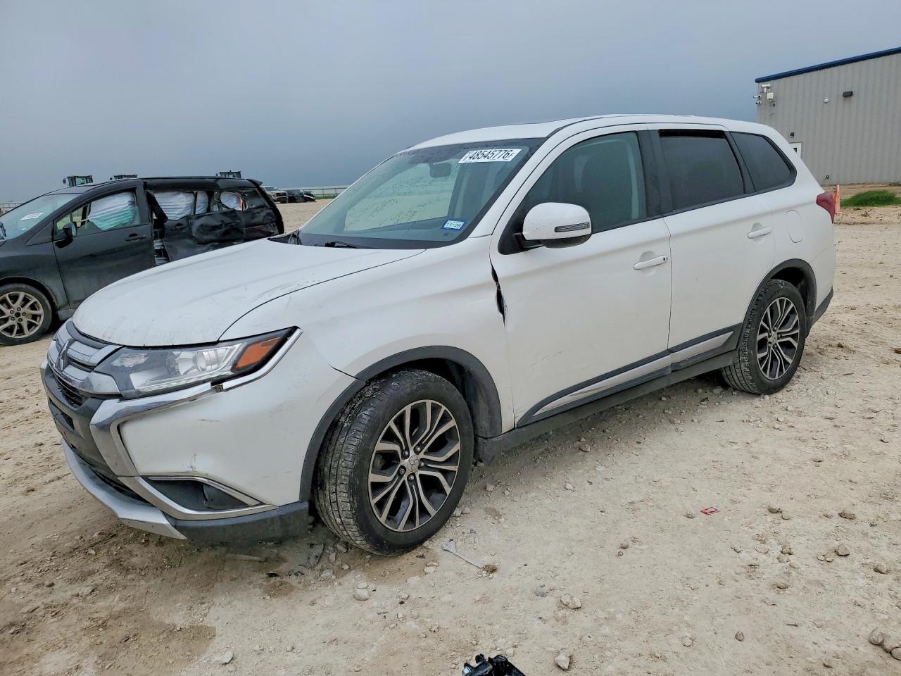2018 MITSUBISHI OUTLANDER