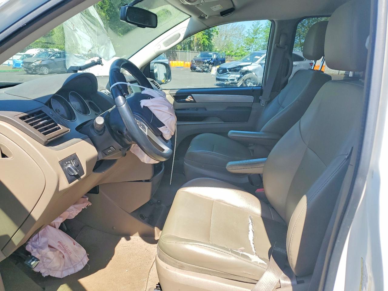 2012 VOLKSWAGEN ROUTAN