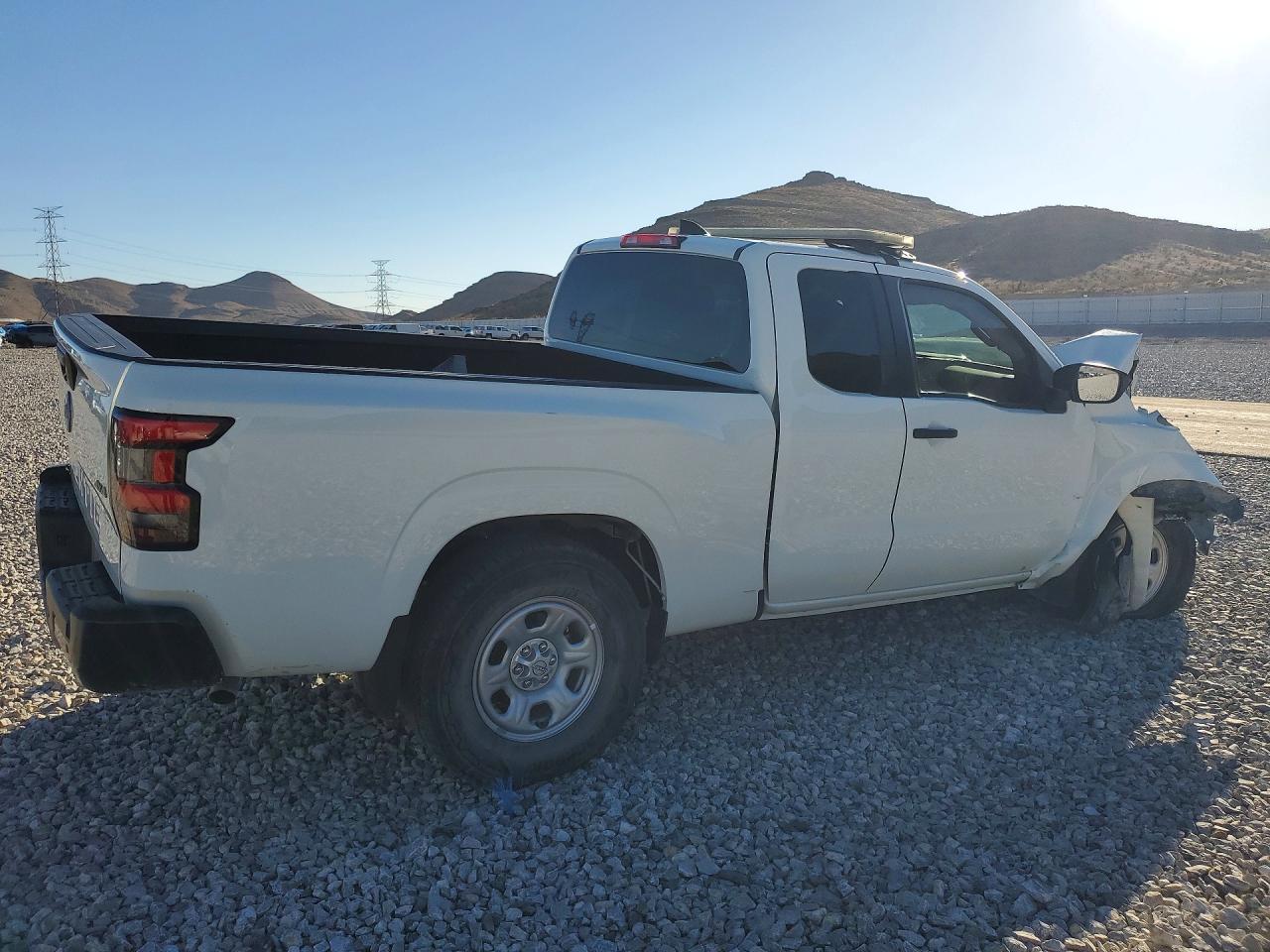 2025 NISSAN FRONTIER