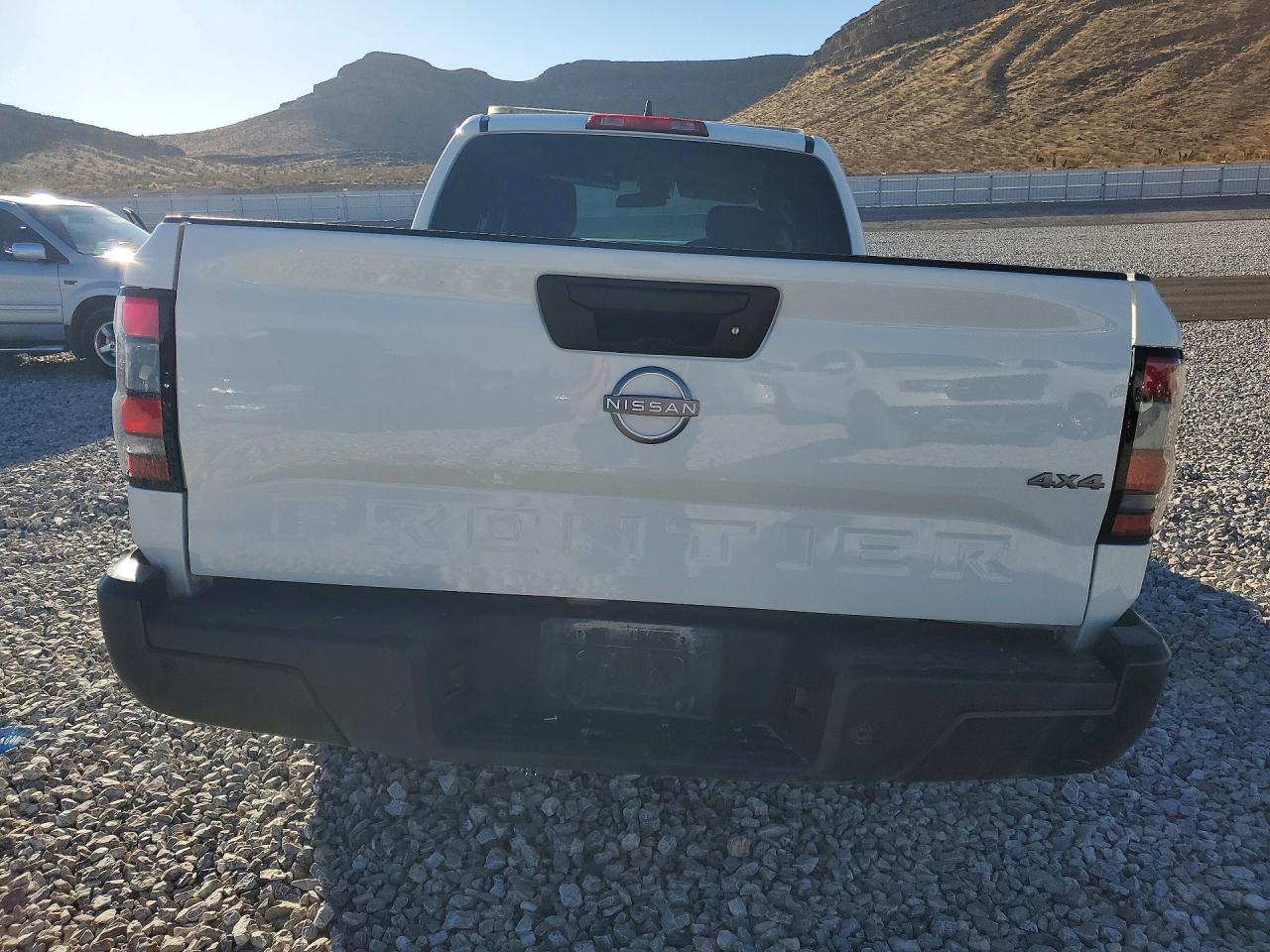 2025 NISSAN FRONTIER