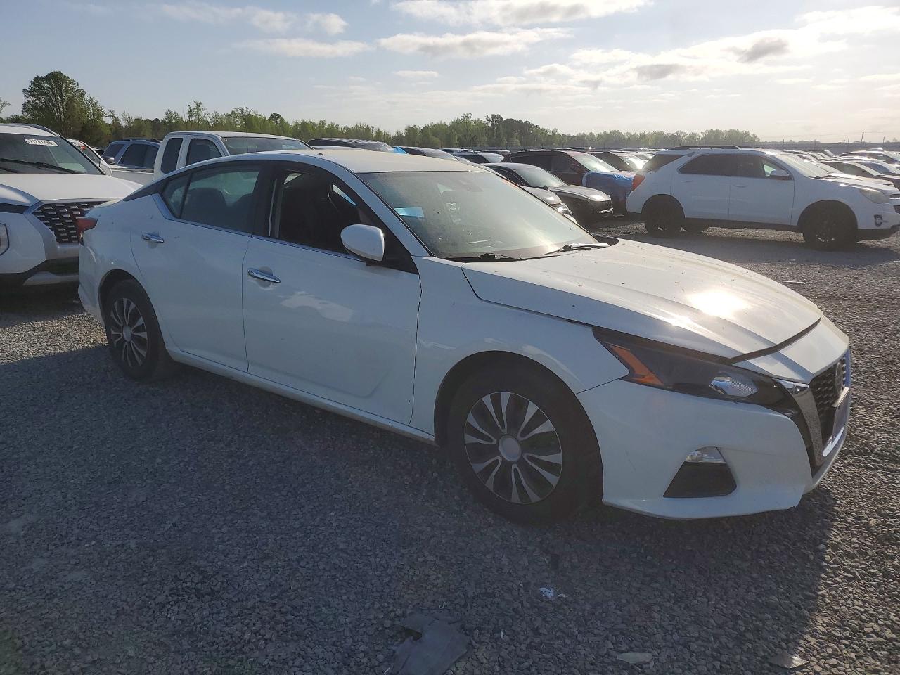 2022 NISSAN ALTIMA