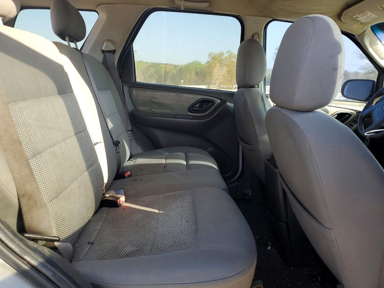 2005 FORD ESCAPE