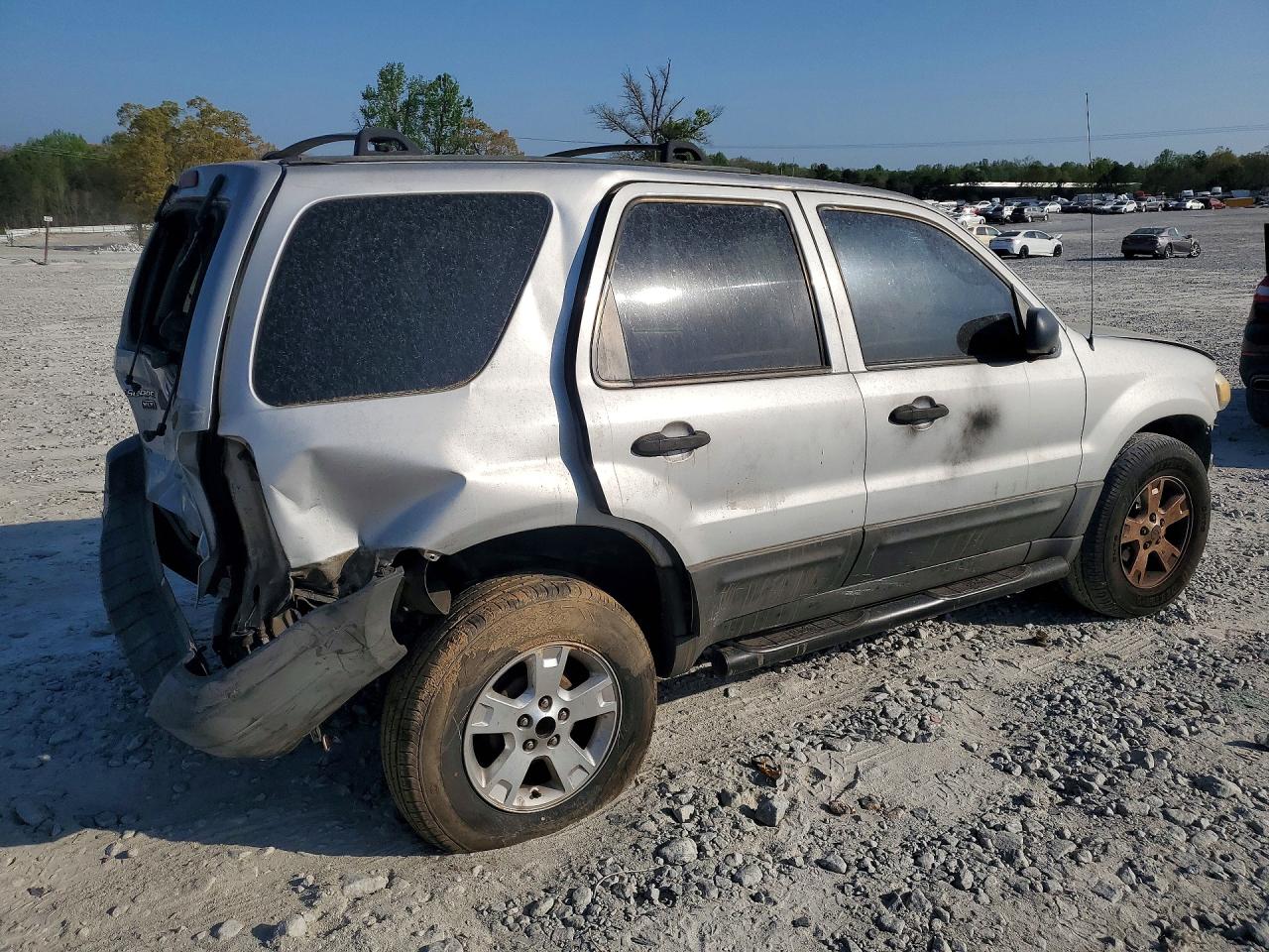 2005 FORD ESCAPE