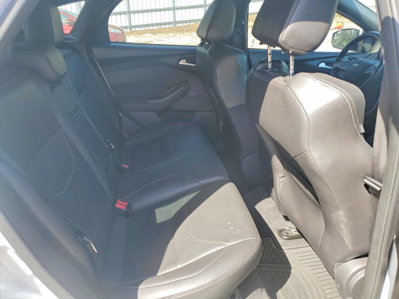 2015 FORD FOCUS