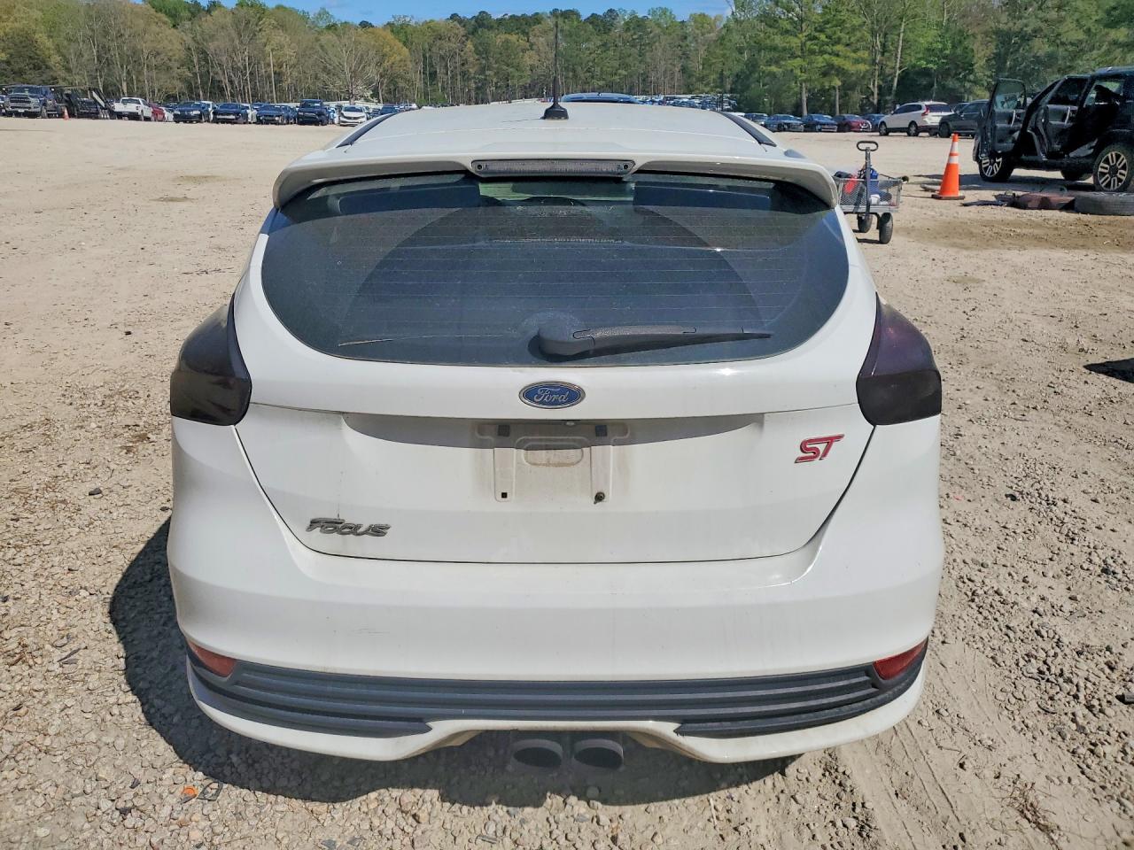 2015 FORD FOCUS