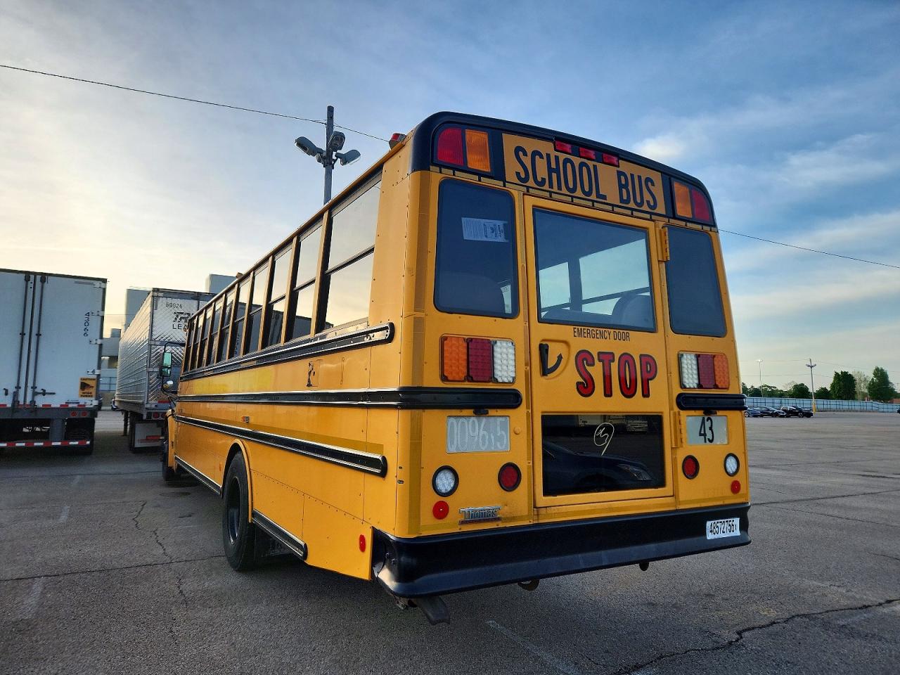 2010 THOMAS SAF-T-LINE