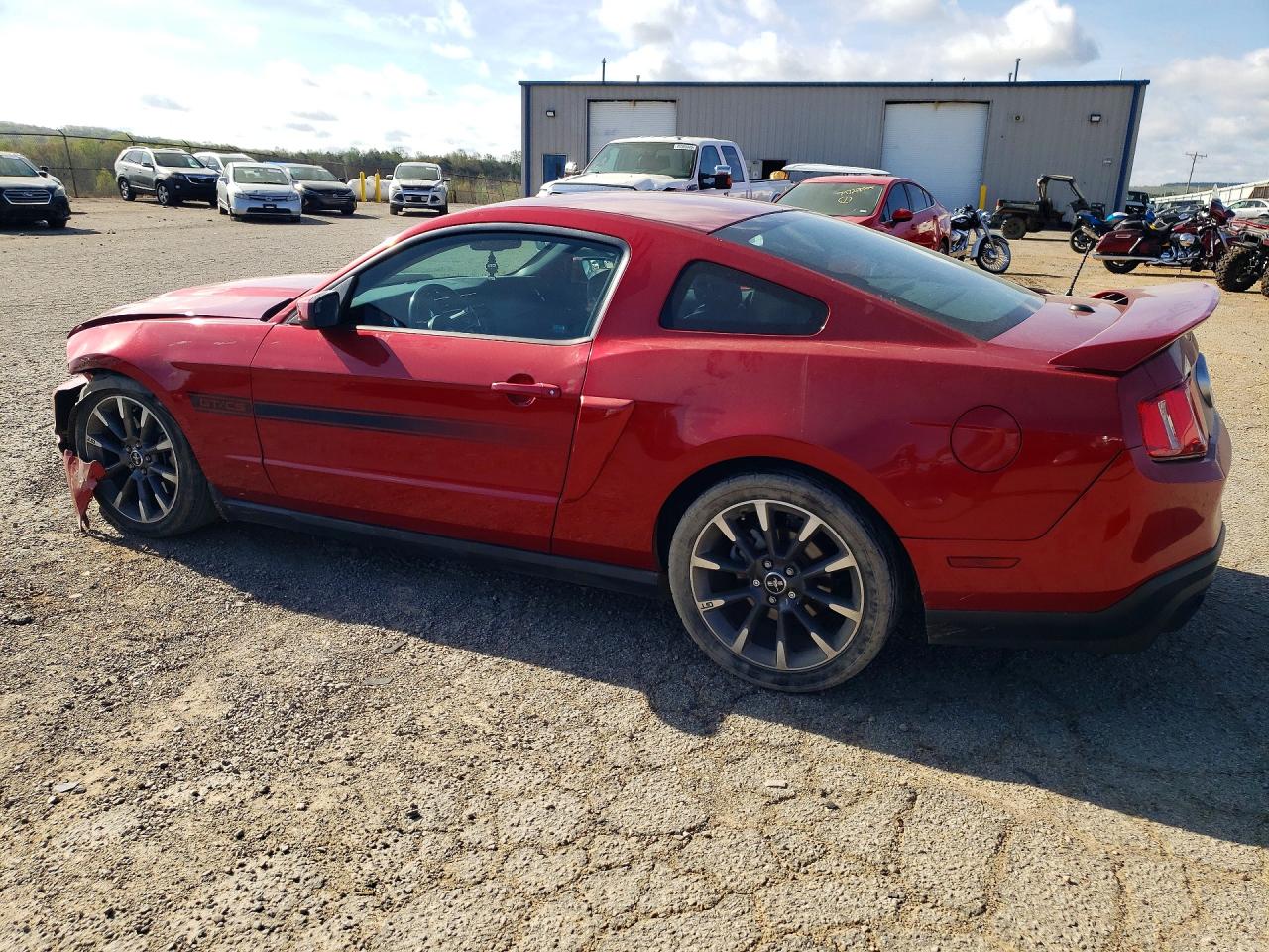 2011 FORD MUSTANG